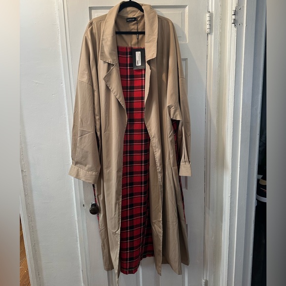 PLT Oversized Trench (Reposh) - Picture 2 of 8